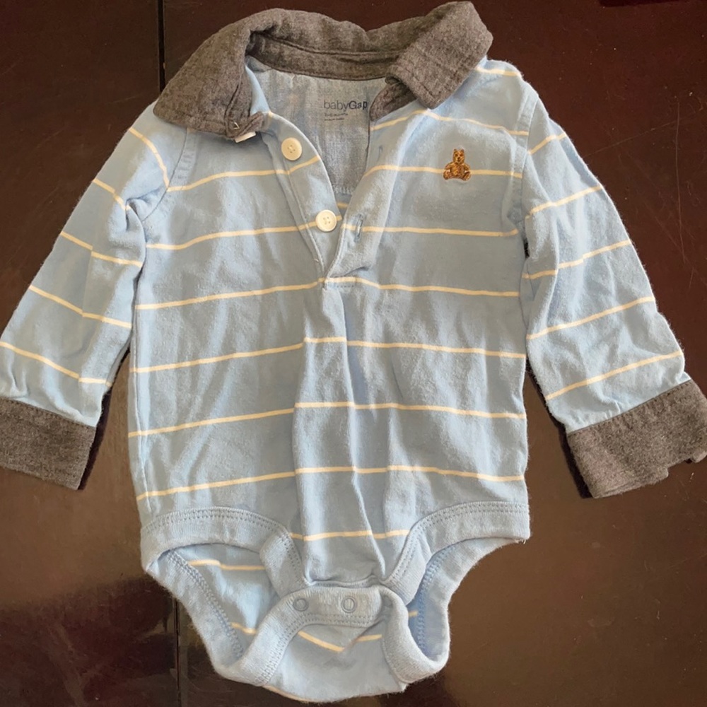 Baby gap 3-6 month onesie